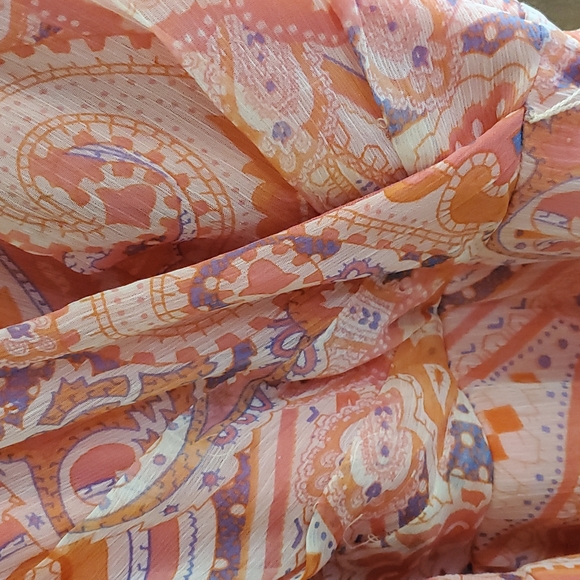 CHEETA B gorgeous peach flowing dress with tie waist - Picture 3 of 3